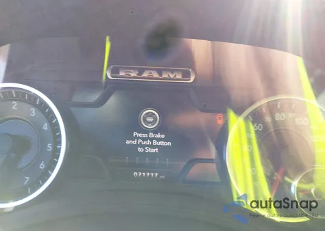 2021 Ram 1500 Big Horn 4X2 5'7 Box z USA, uszkodzony, nr VIN 1C6RREFT3MN747216